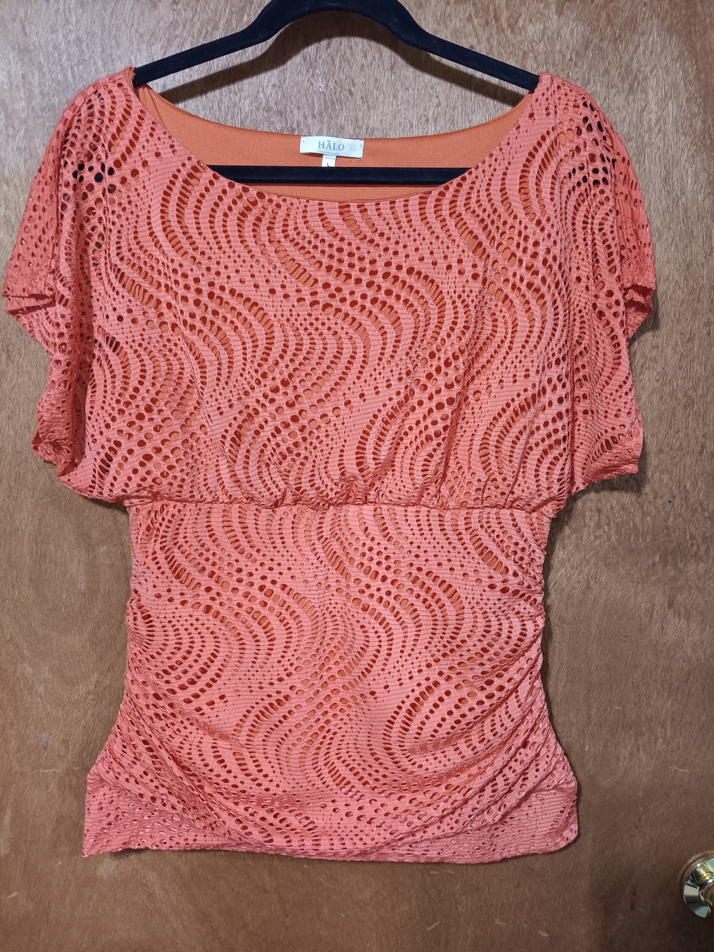 Halo Coral Crochet Short Sleeve Top